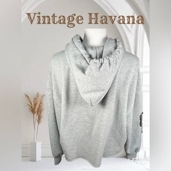 Vintage Havana | Heather Gray With Patchwork Cropped Hoodie - Picture 5 of 8